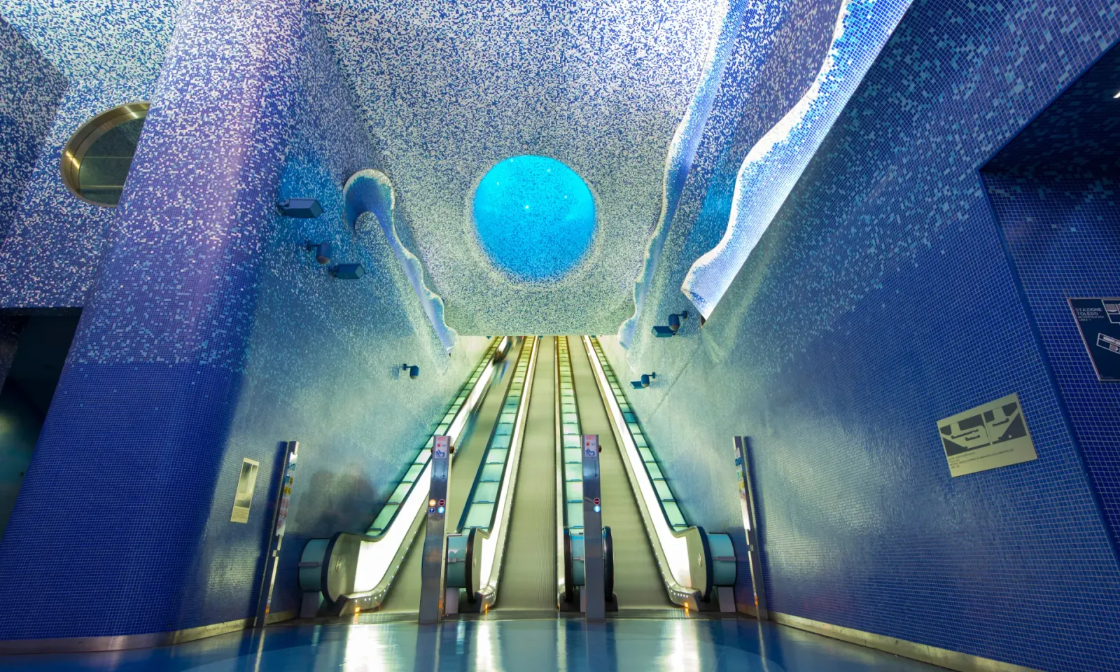 Hero image for private transfer service: Naples Central Station to Sorrento Private Transfer