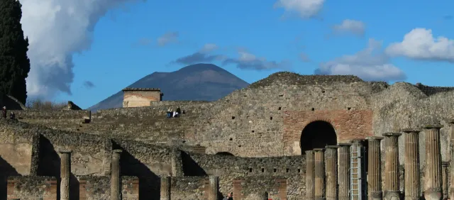 Herculaneum archaeological area served by private transfers