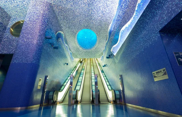 Naples transport hub connected to chauffeur transfer routes