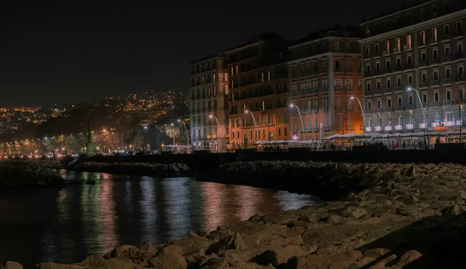 Cover image for blog post: What to Eat in Naples, Sorrento and Amalfi Coast With Smart Transfer Planning