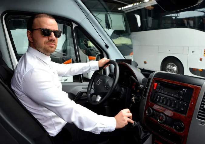 Private transfer service for route: Naples Airport to Ravello Private Transfer