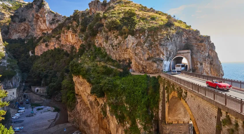 Cover image for blog post: Meta, Piano and Sant'Agnello: Where to Stay on the Sorrento Peninsula and Transfer Logistics